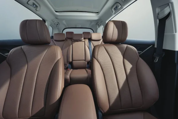 BYD-M6-Kursi-Nyaman-dan-Ergonomis